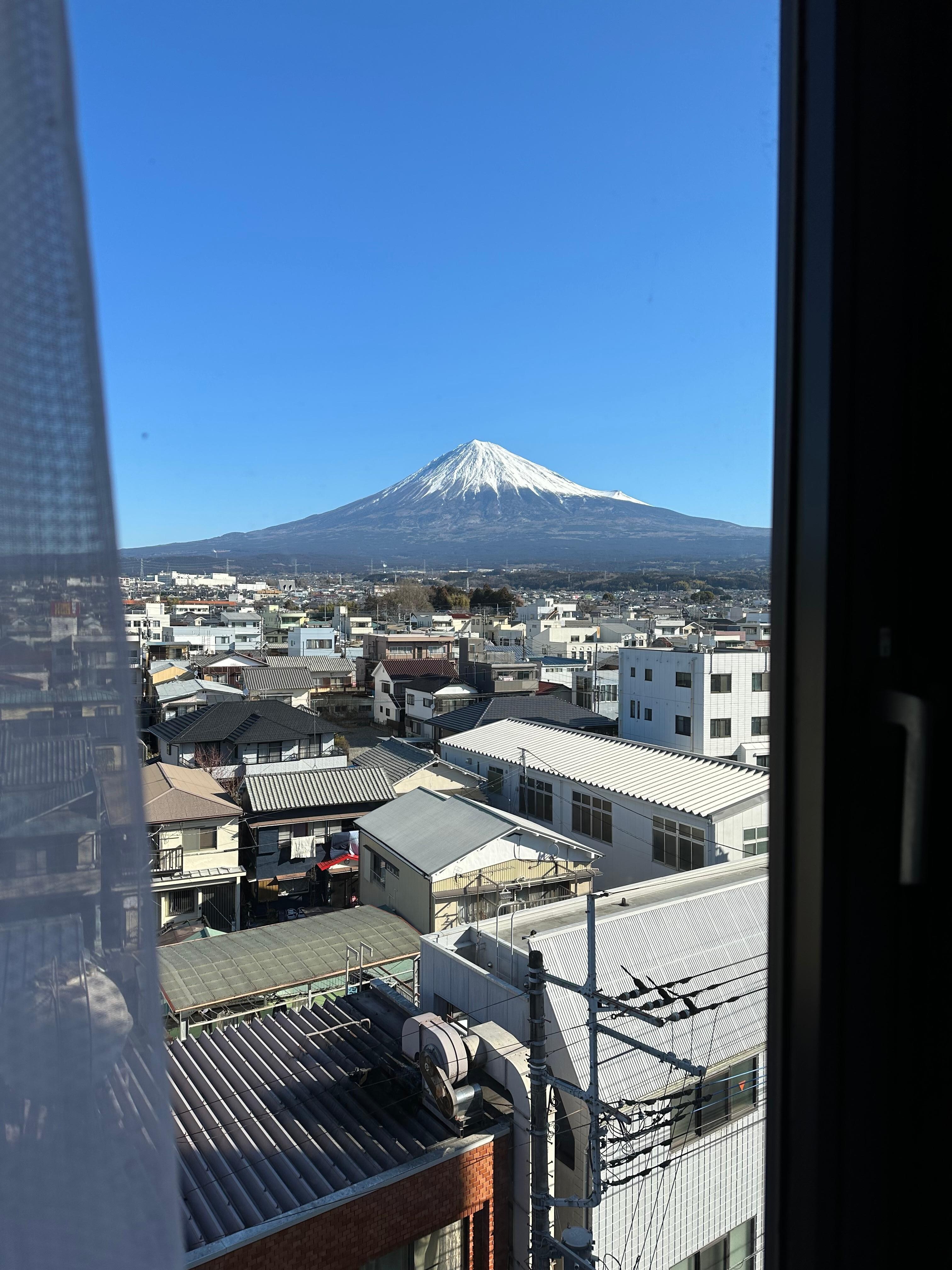 朝起きて窓を開けたらこの最高の景色!!