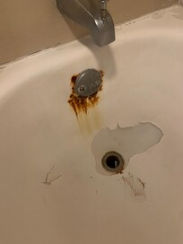 Bath tub so nasty and slippery rust ans paint coming off