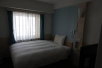 部屋はちょうど良い広さ。テレビも冷蔵庫もあり風呂、トイレも綺麗でした。