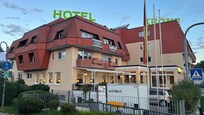 Hotel Krone next to river