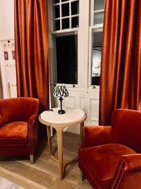 Detail - Room 2