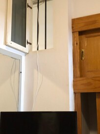 La fenêtre donnant sur une gaine technique