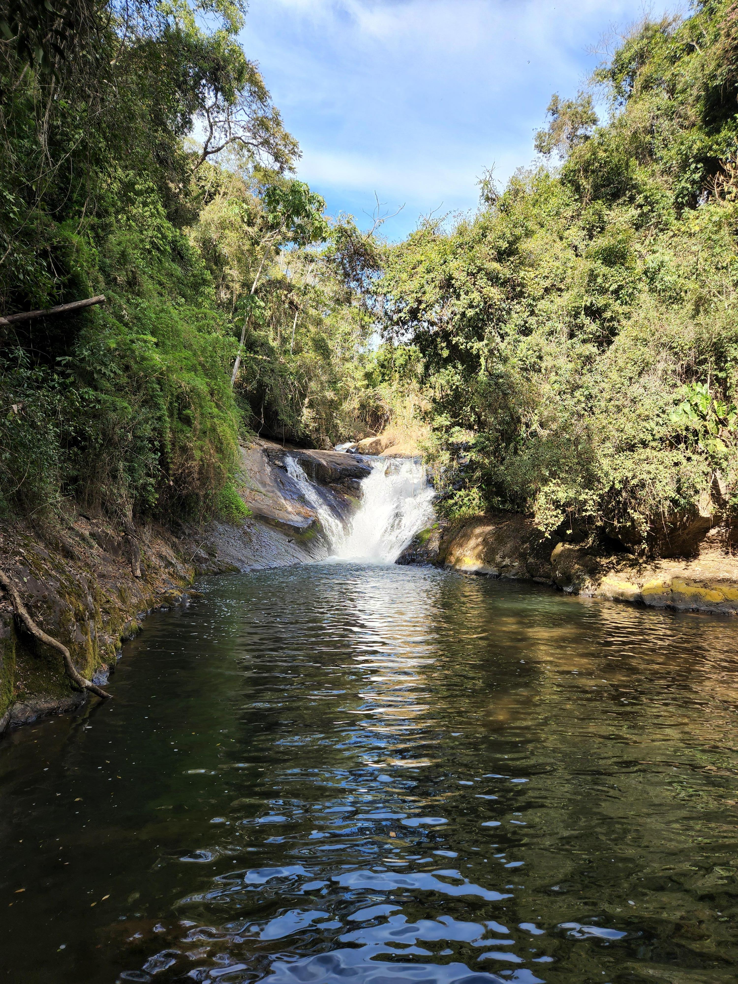 Cachoeira dentro da propriedade 