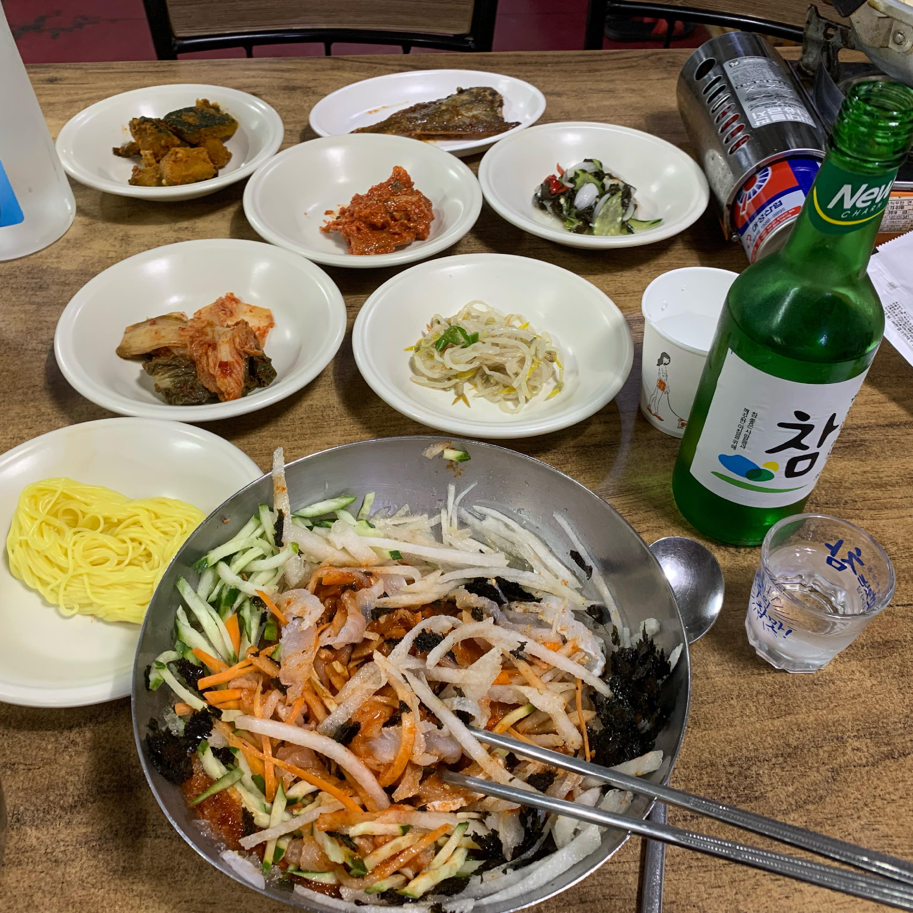 근처 식당 자연산 물회