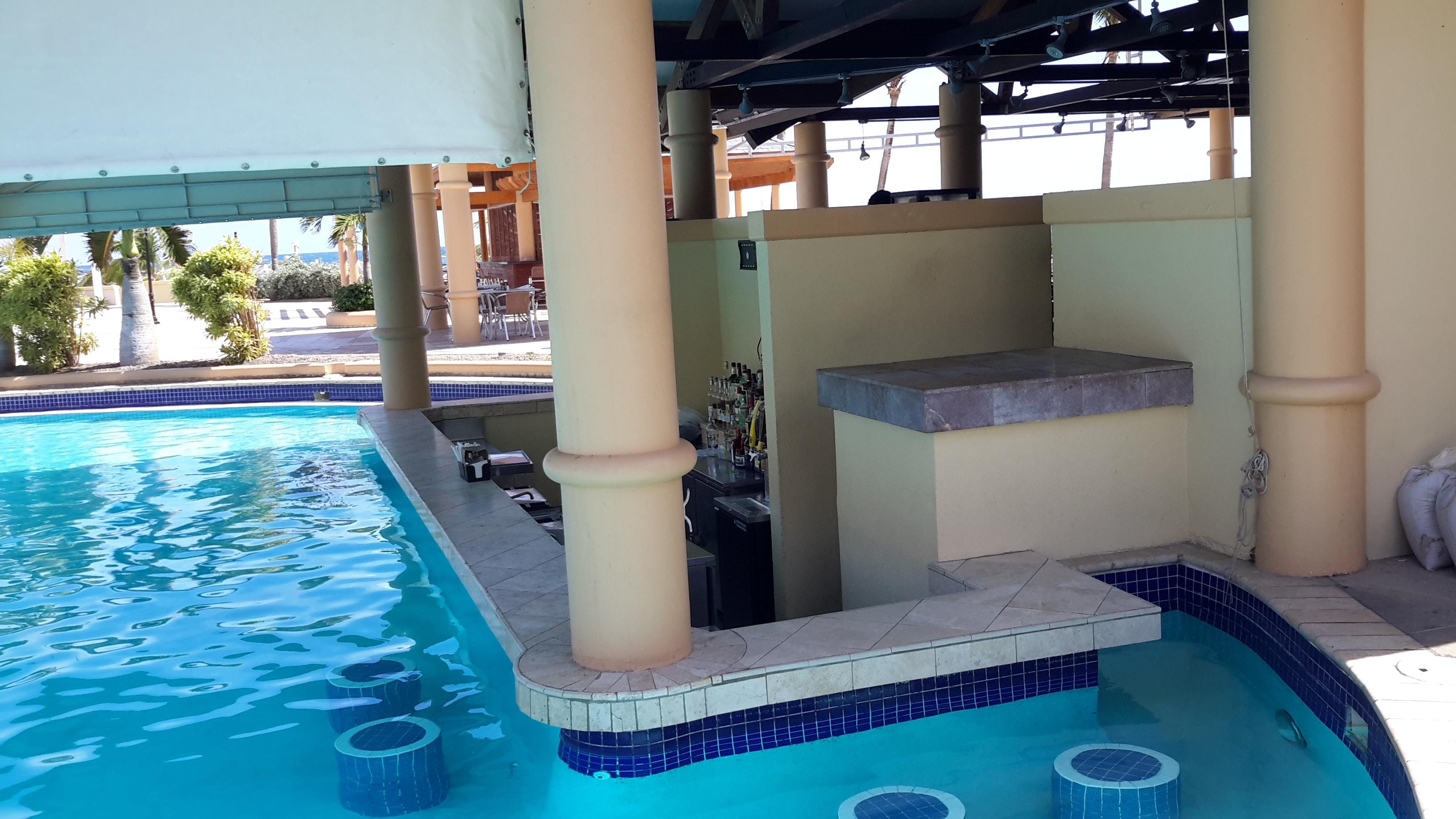 pool bar