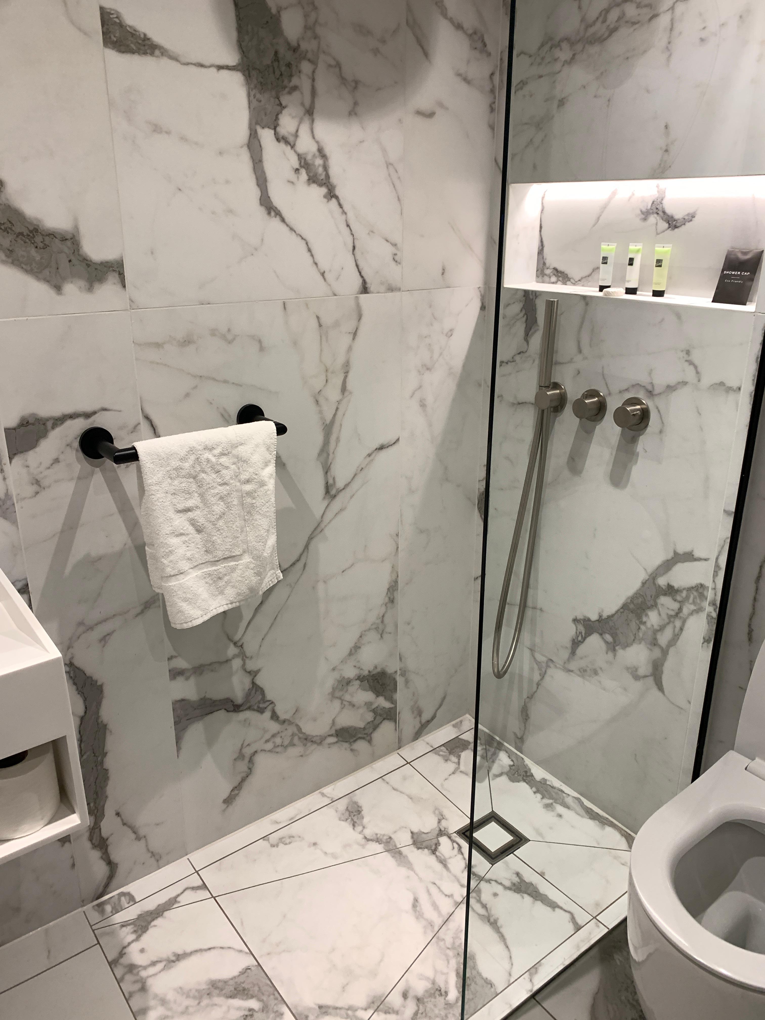 refurbished single room bathroom