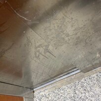 Ascenseur a nettoyer...