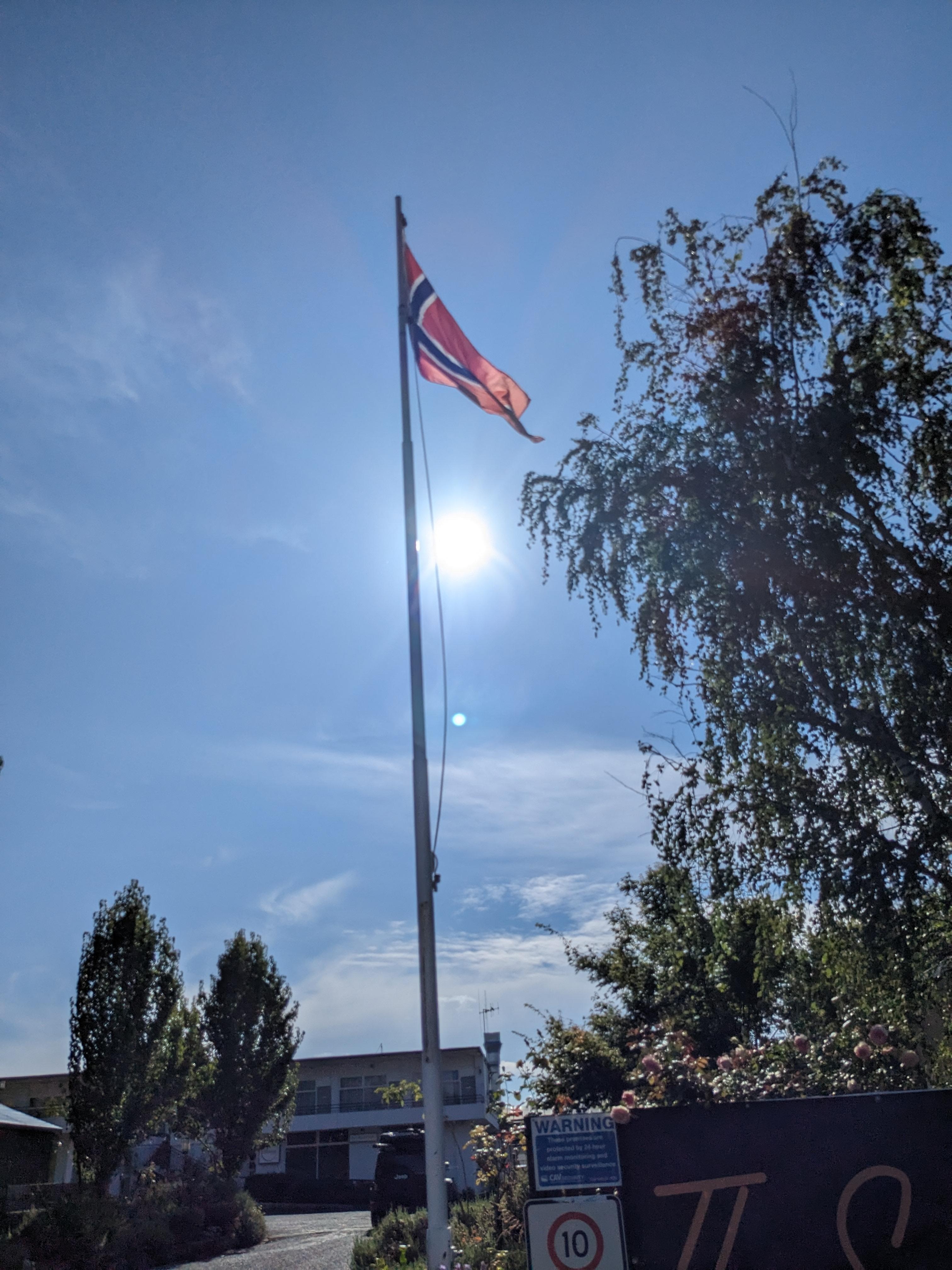 Entrance - Norwegian flag - Norwegian manager😀