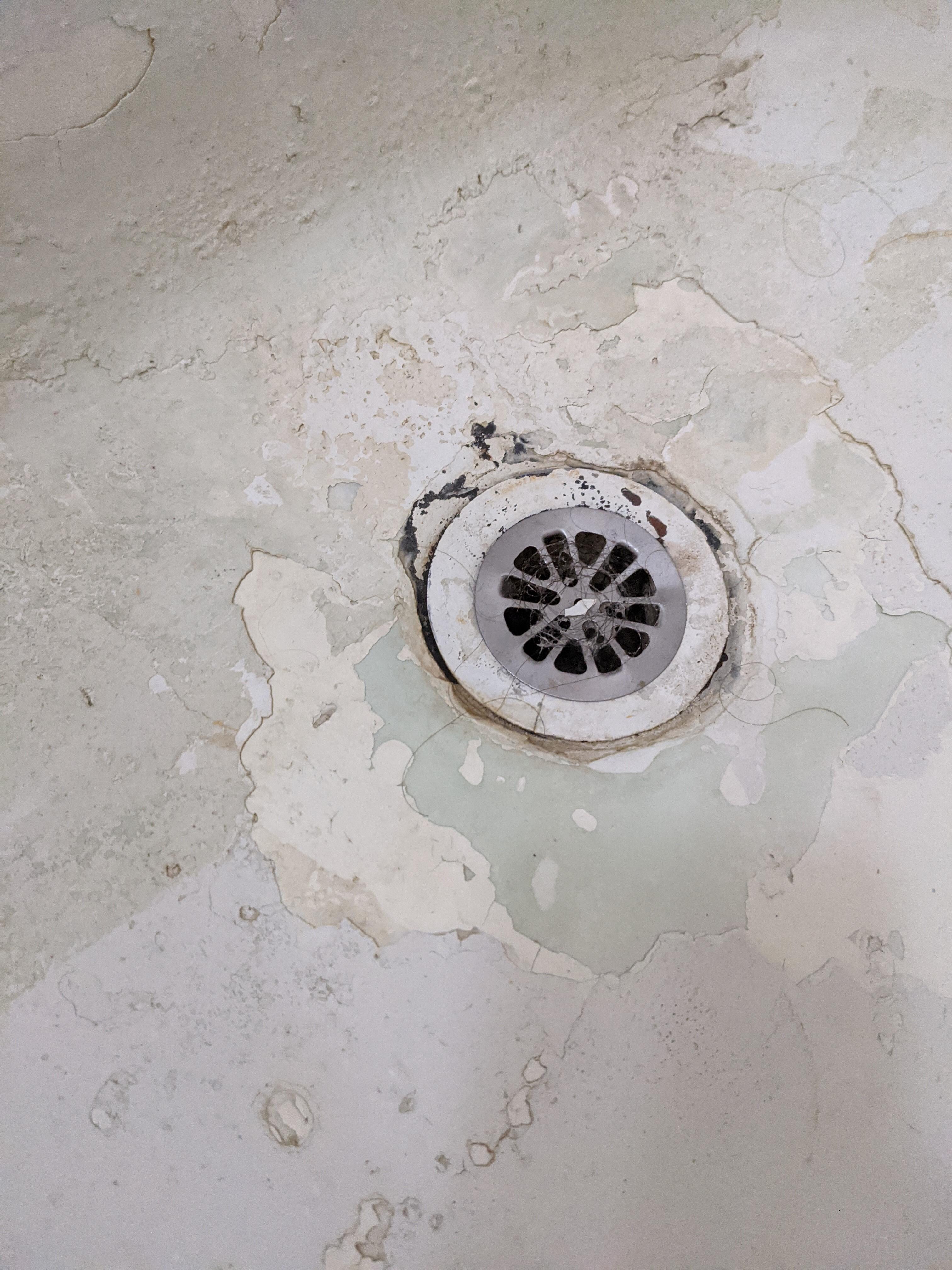 Bathtub drain
