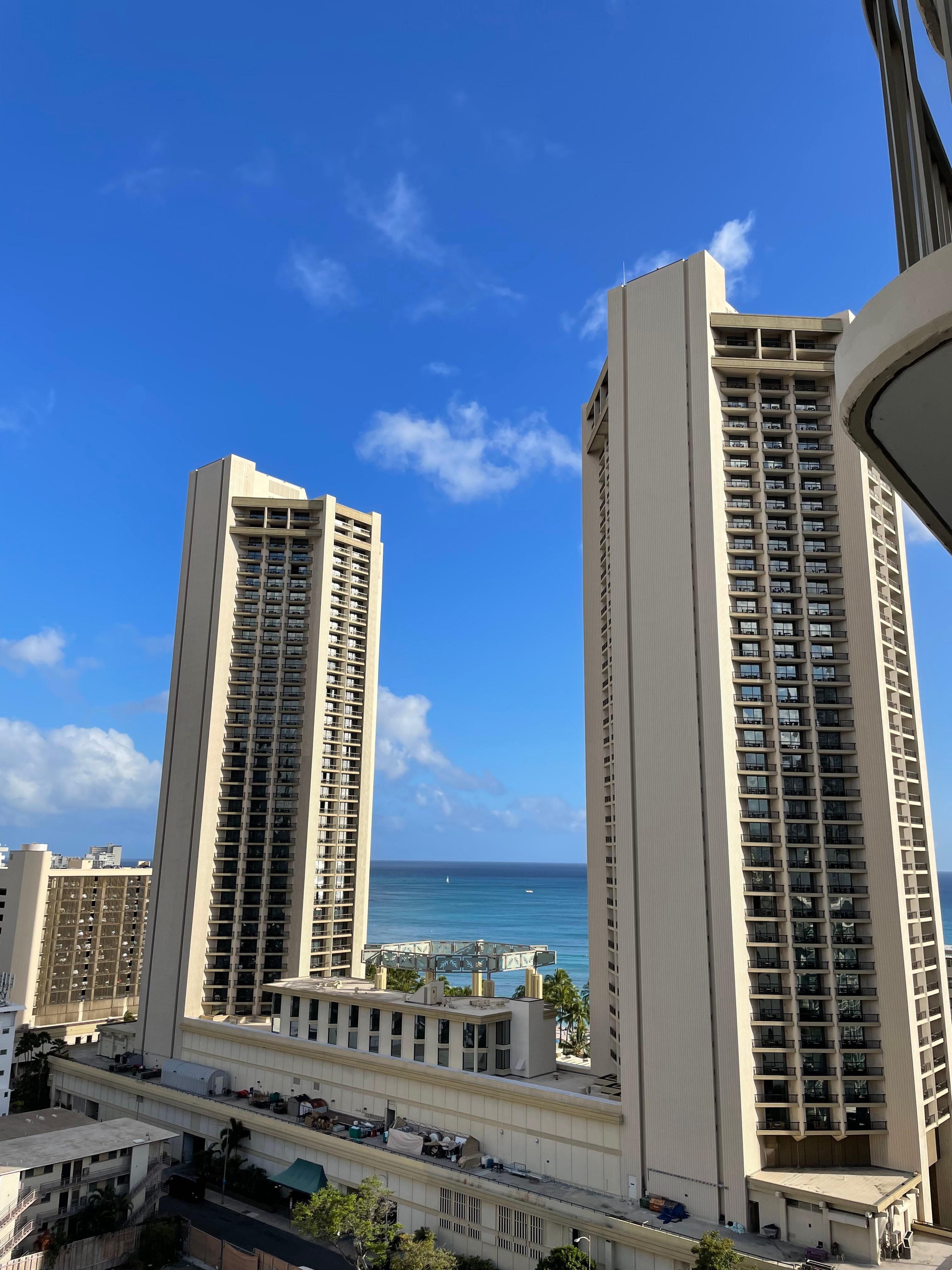 Utsikt fra balkongen mot Waikiki beach