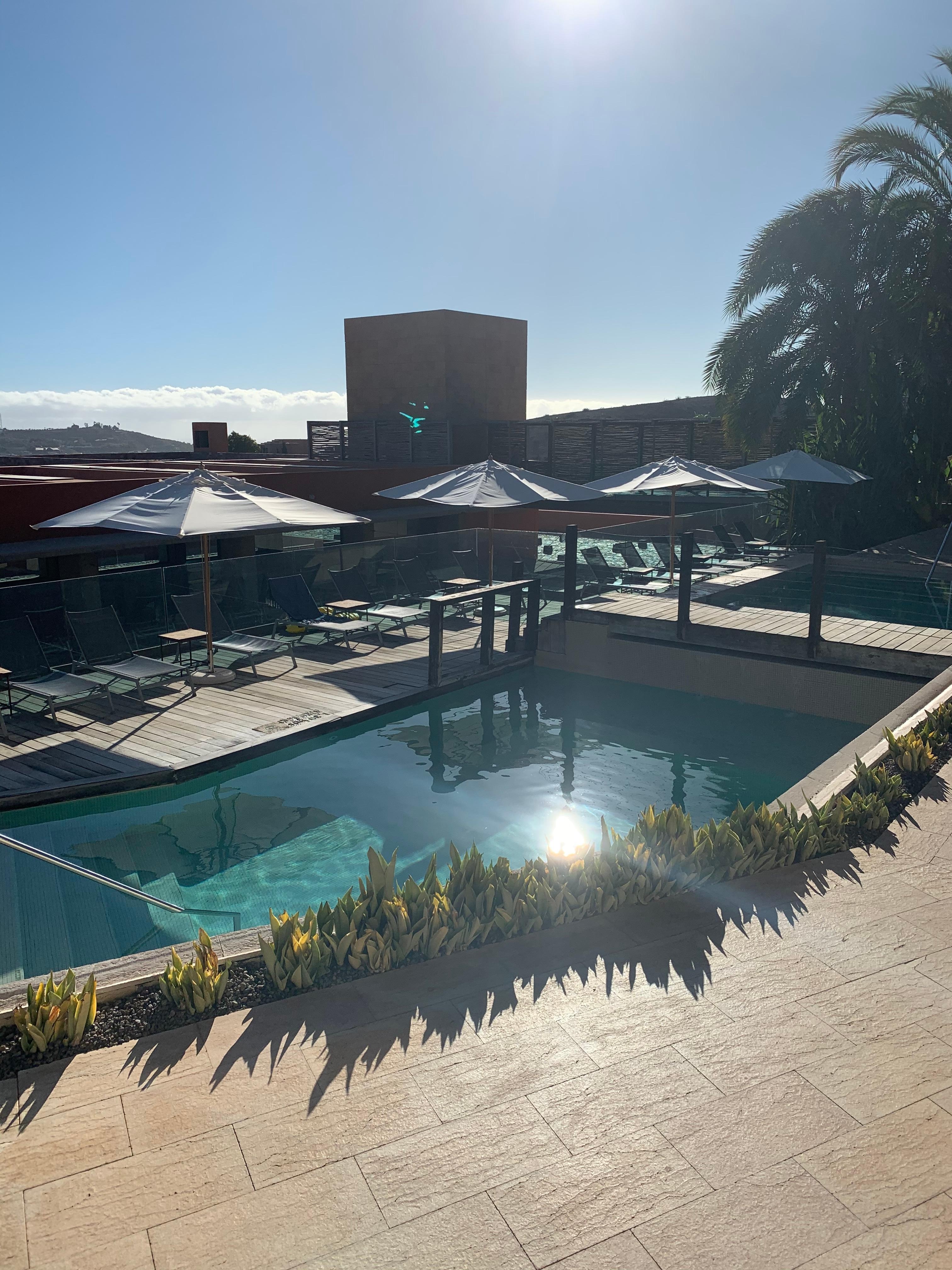 One of the main pools, approx 25-27 degrees 