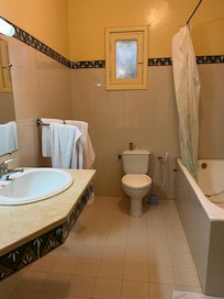Salle de bain zéro équipement