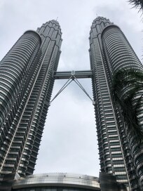 Petronas Towers. Gangavstand fra hotellet