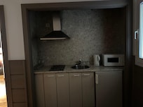 The kitchenette looked great, but I only used the kettle.