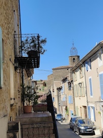 Village de Lauris