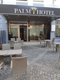 Palm hotelli