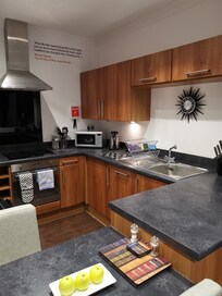 Family room 2 adults 2 kids nr 29