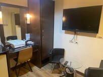 多分42型?のテレビと冷蔵庫あり