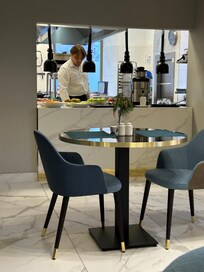 Saftpresse und Einblick in die agile Küche