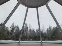 It got a bit wormer so there wasn't a lot of snow. It was cloudy so no aurora either :(