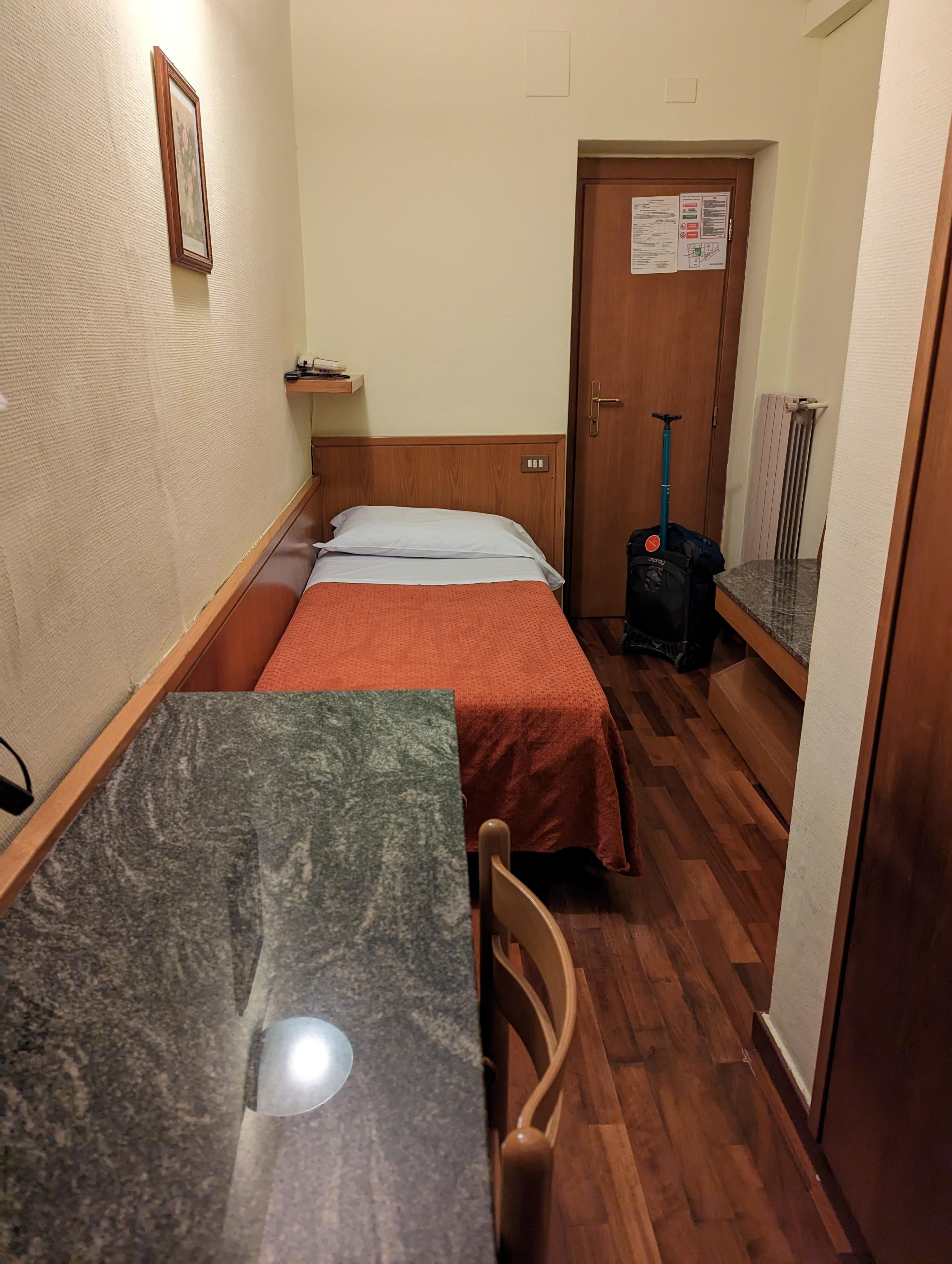 Narrow  room