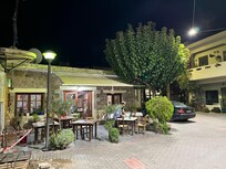 Local Taverna