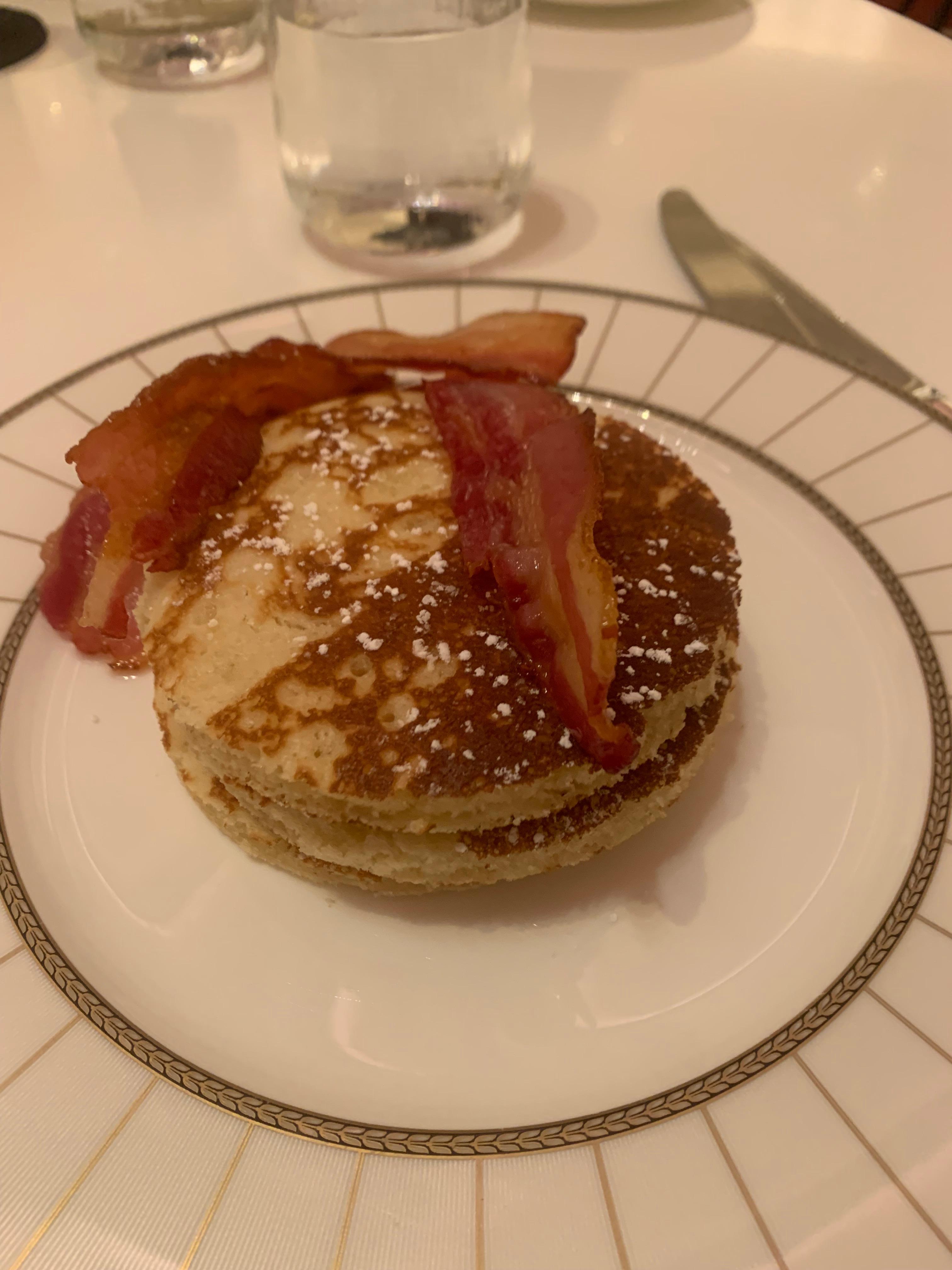 Pancakes with Streaky Bacon