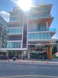 Exterior front of the hotelz