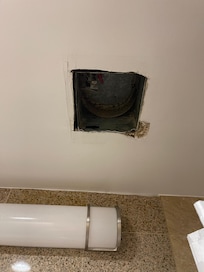 Hole in ceiling that never got patched up. Based on how dirty the place was, I’m assuming roaches could easily come in from here.