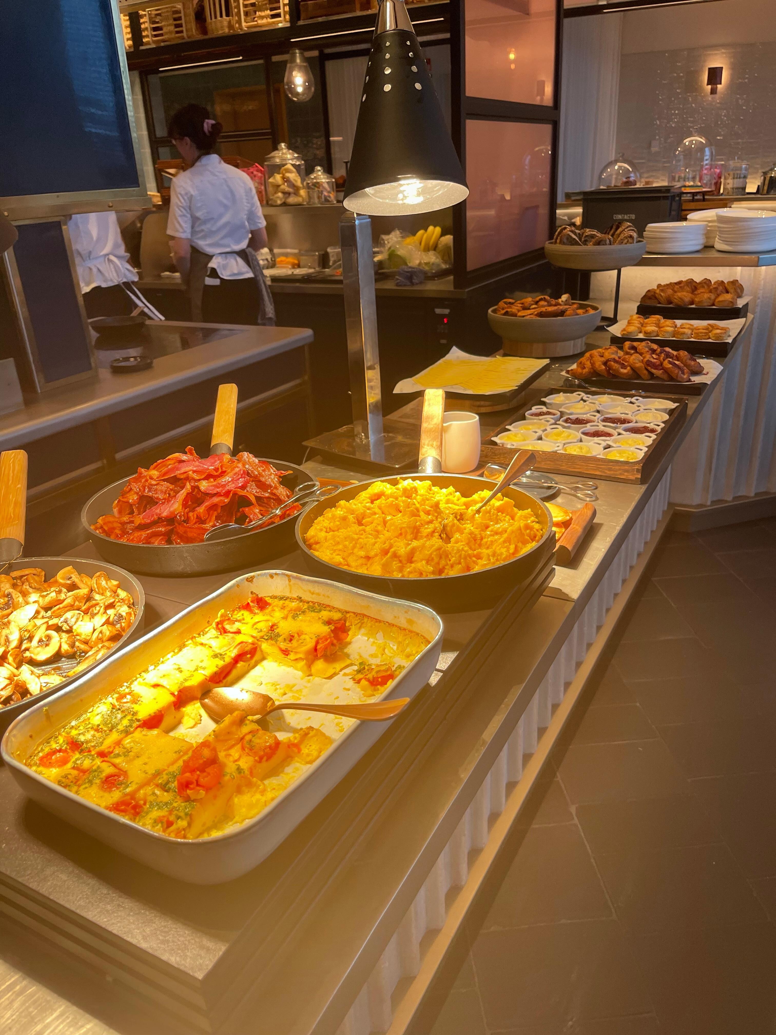 Breakfast buffet