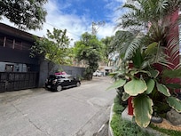 The street entrance to hotel
