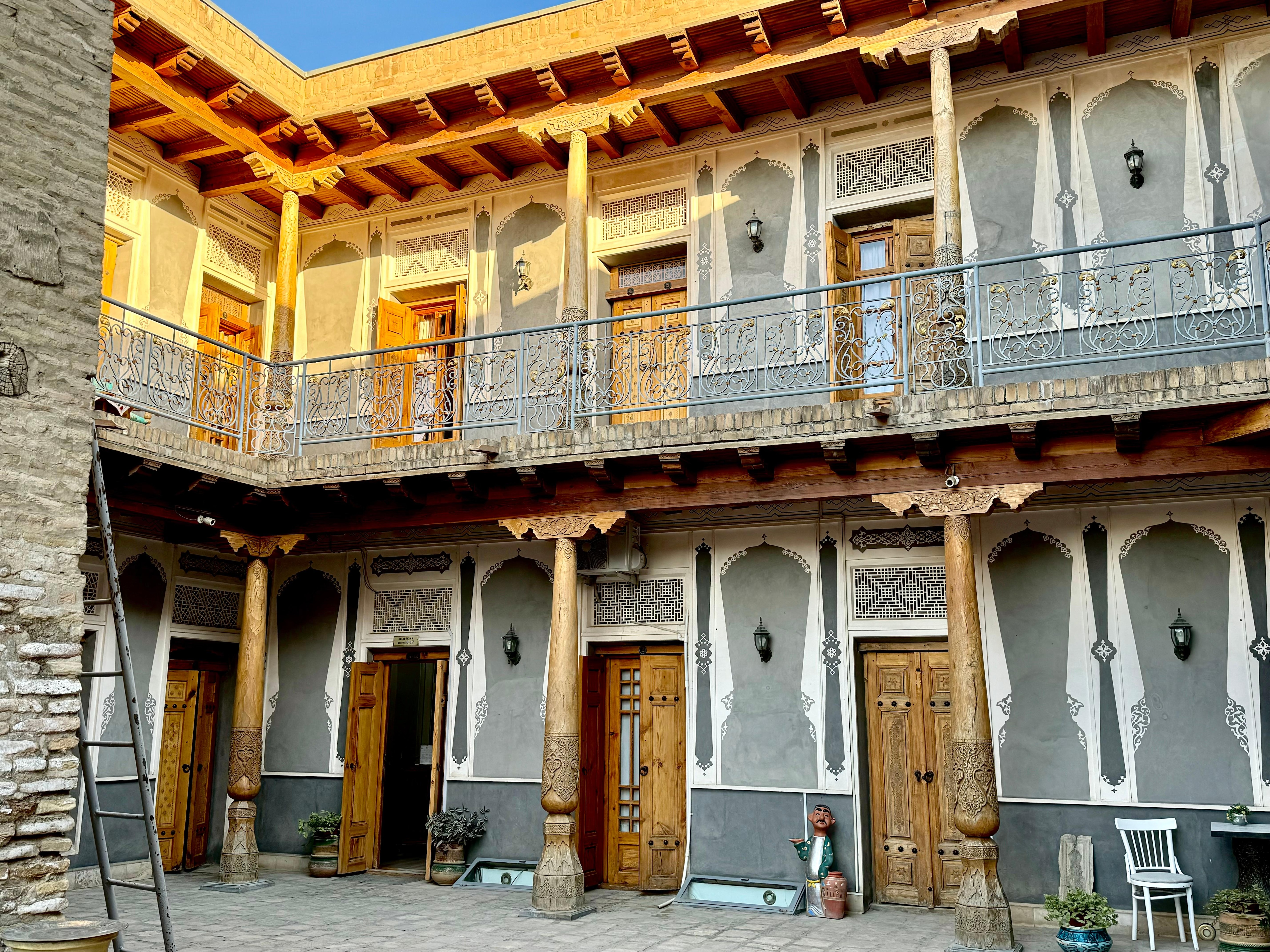 Courtyard rooms