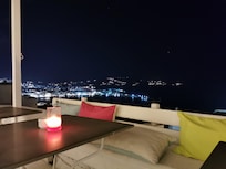 Vue depuis le café de l'hôtel, le soir