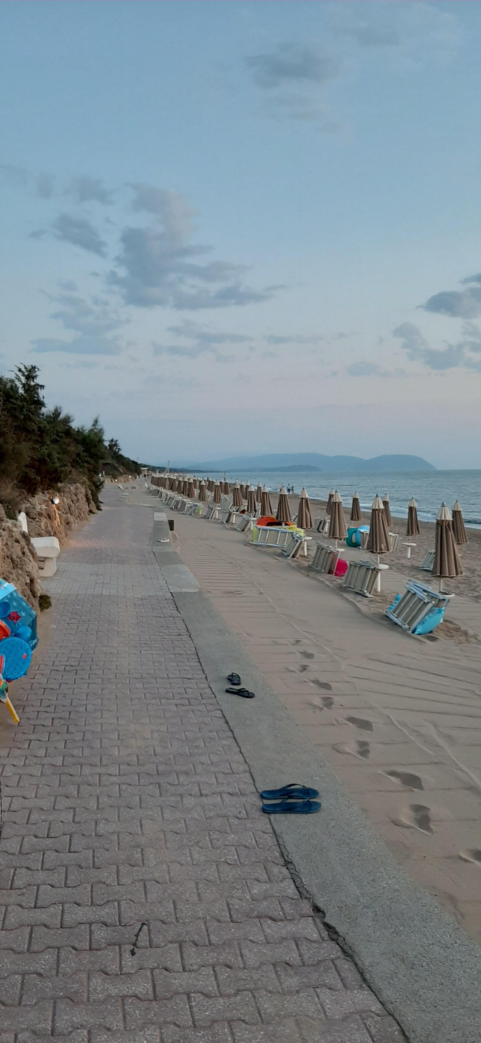 Spiaggia con camminamento