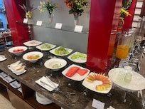 朝食バイキング