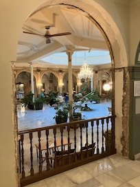 Receptionen på det flotte gamle hotel