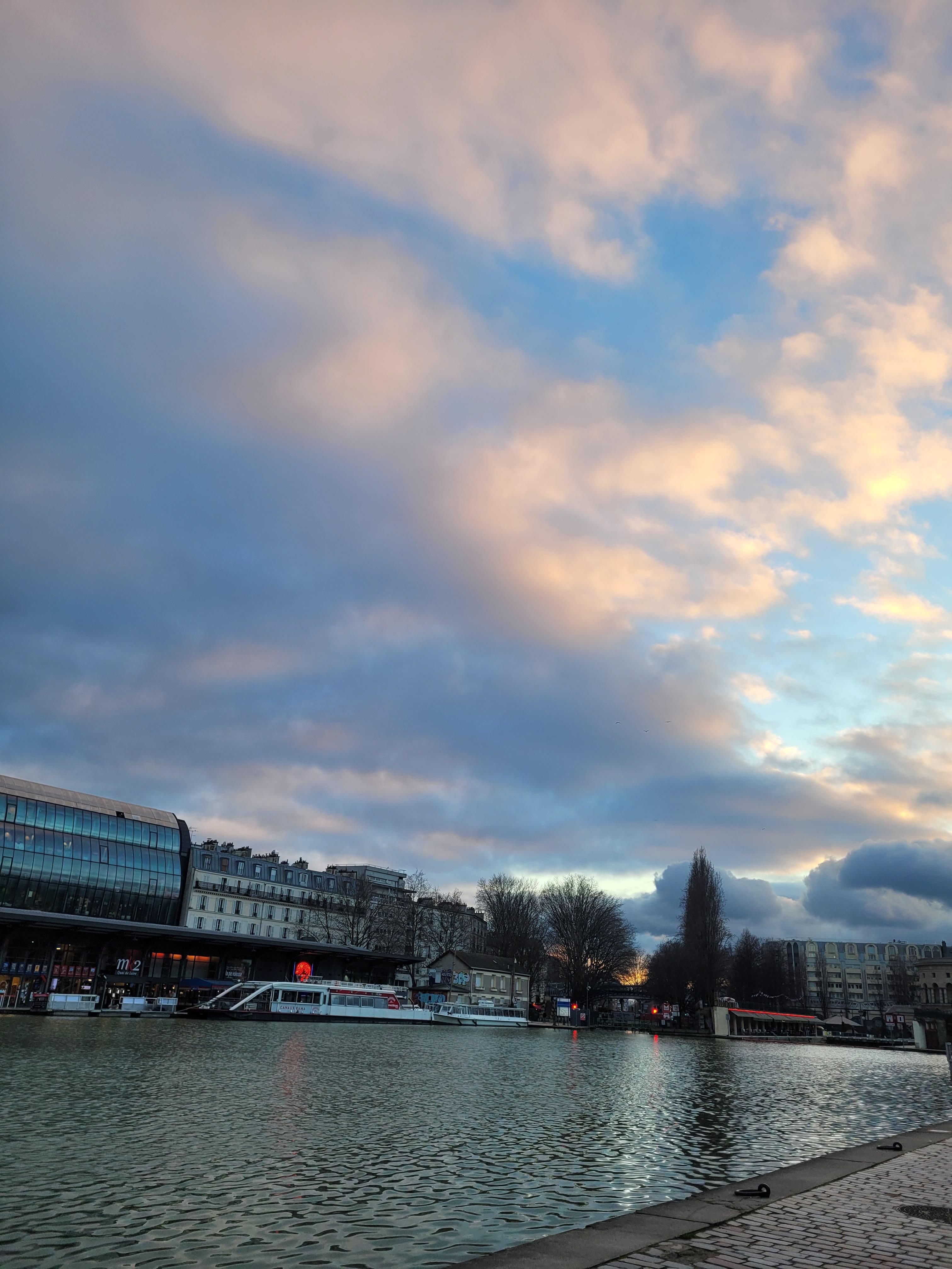 The canal on Rue se La Seine