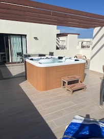 Jacuzzi suite