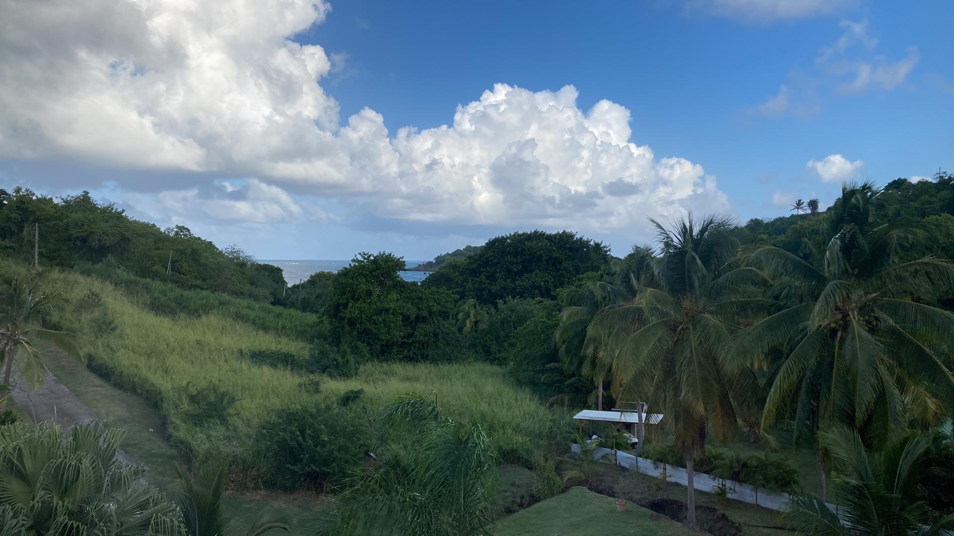 Vue sur la mer depuis l'une des chambres.