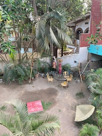 Patio del hotel