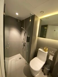 Room 513
