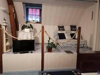 Le salon de la chambre