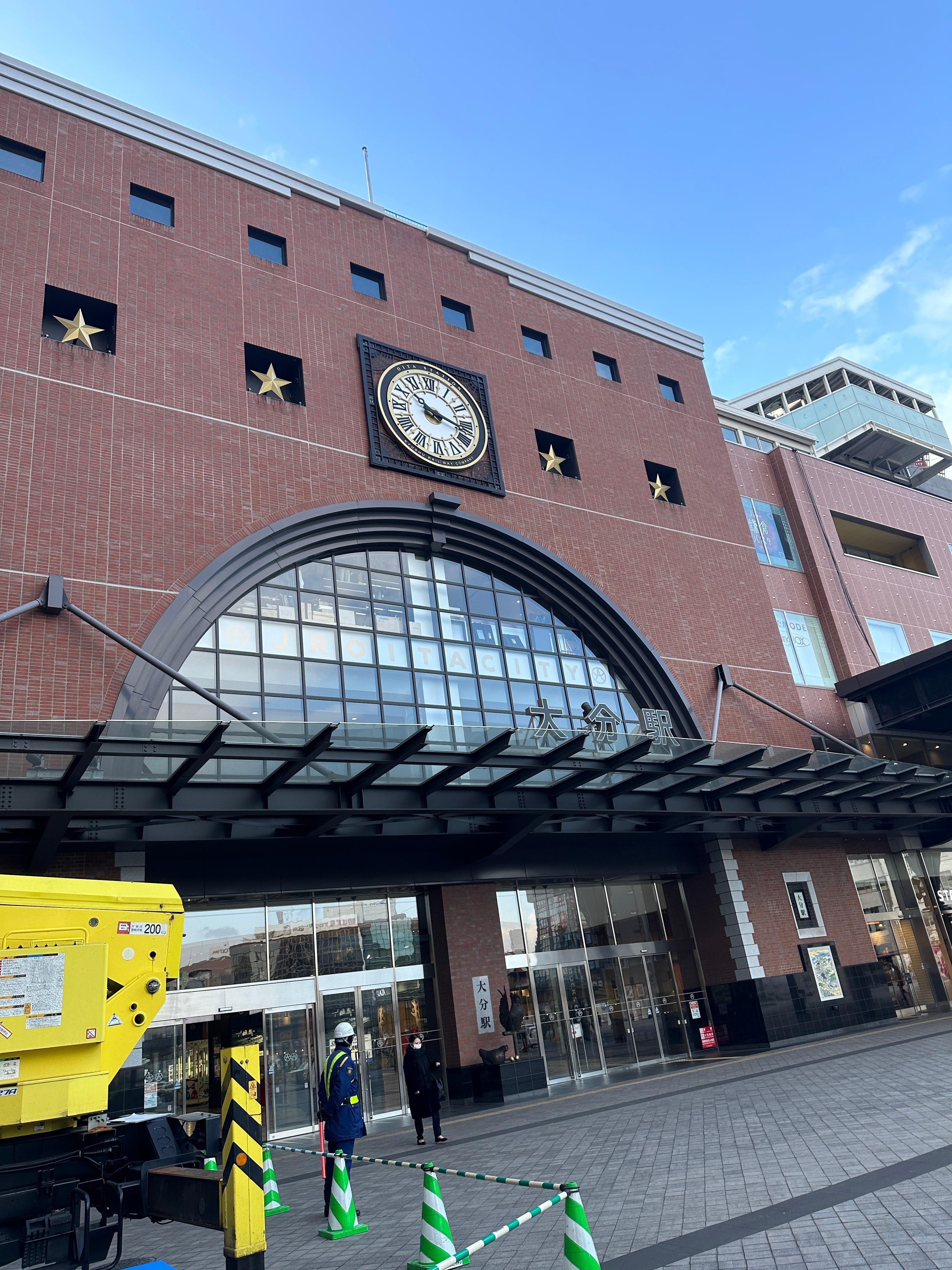 樓下就是JR站
