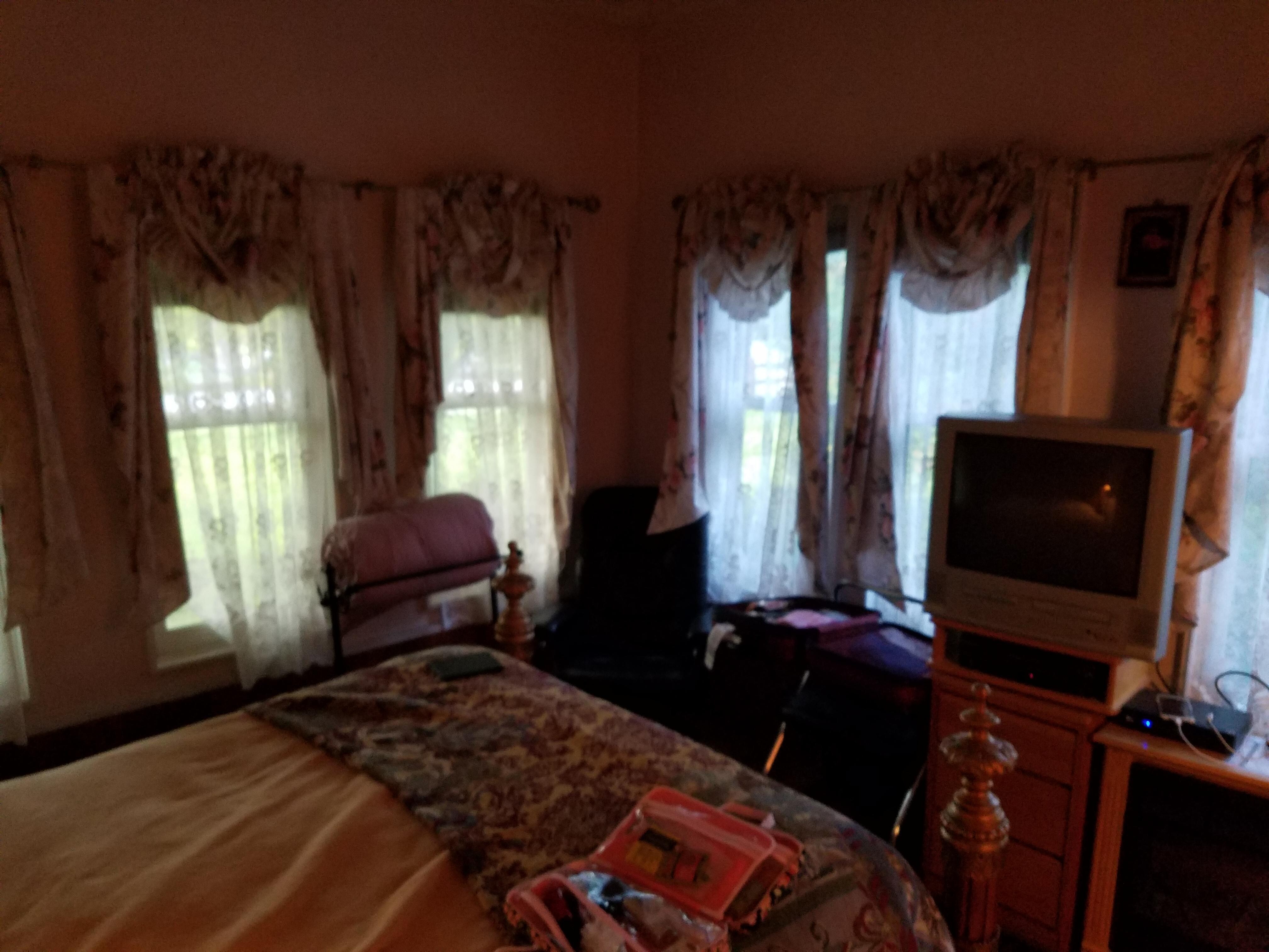 Book Parlor Car Bed & Breakfast in Chama