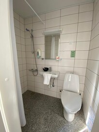 Zweckmäßiges Badezimmer
