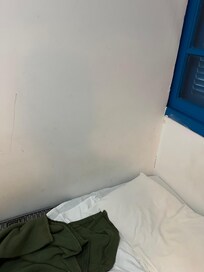 Morfo na parede da cama