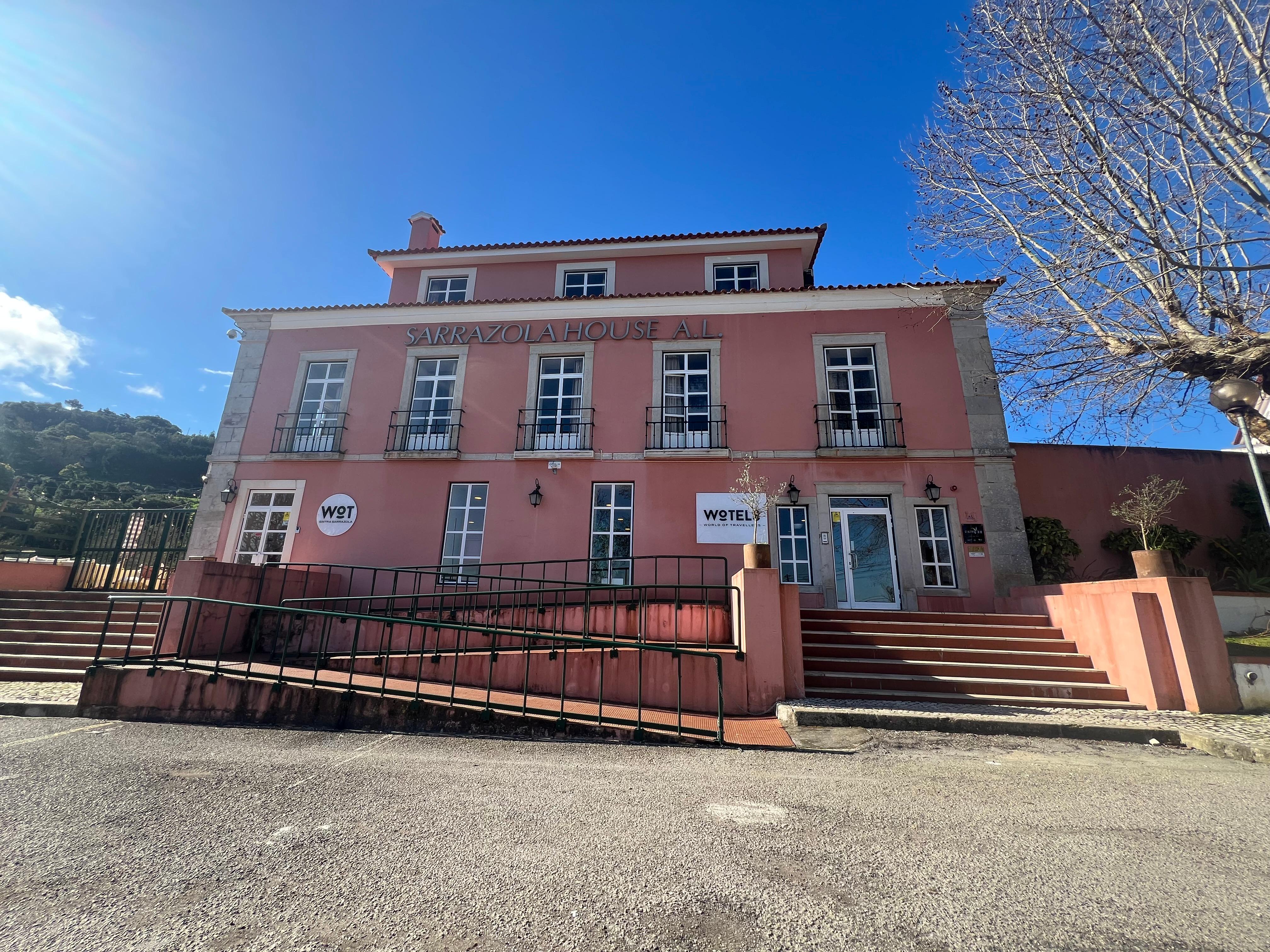 The hotel main entrance 