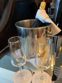 Our welcome champagne.  Nice surprise!!!