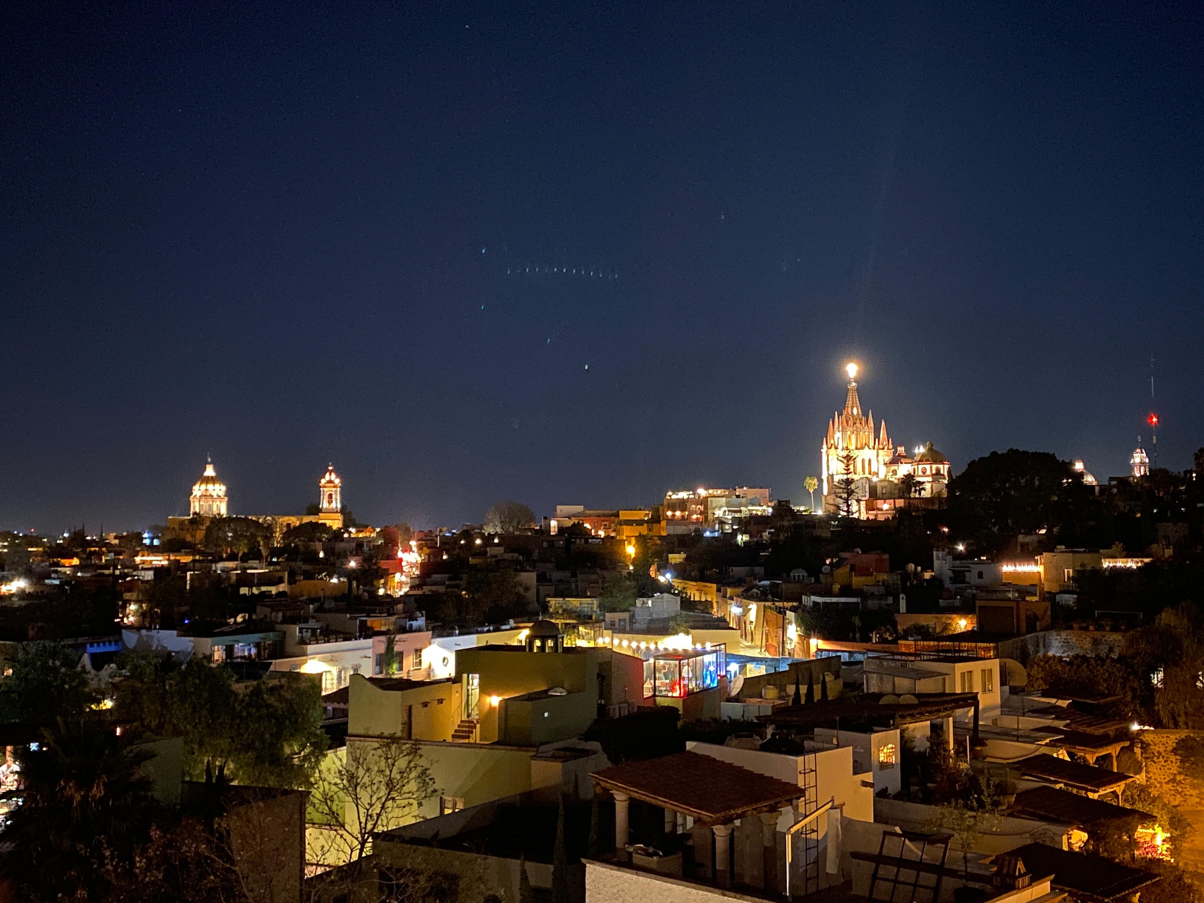 屋上のバーから