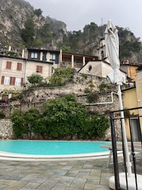 Pátio da piscina